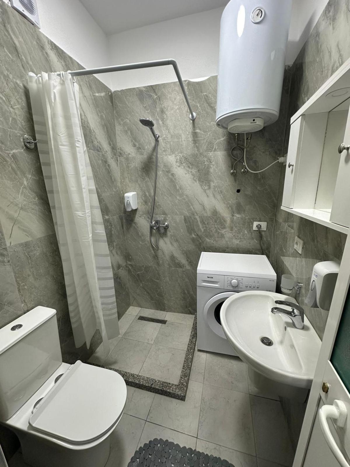 Xhiro N'Shkoder Apartments Ngoại thất bức ảnh